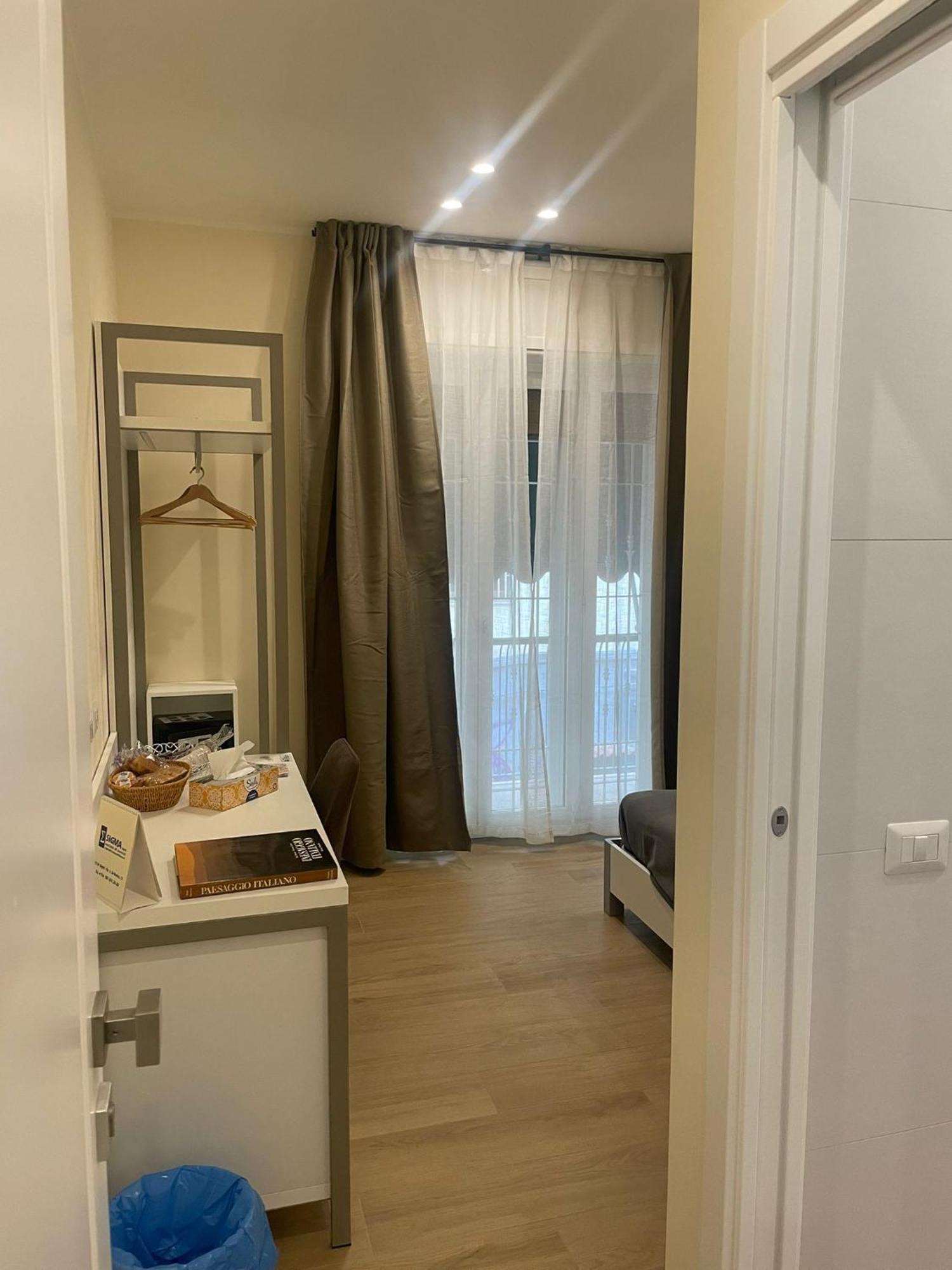 Hotel La Casa Di Ily à Naples Extérieur photo